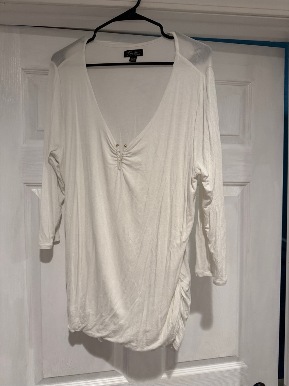 Loveappella White V‑Neck Ruched Front Long Sleeve Top